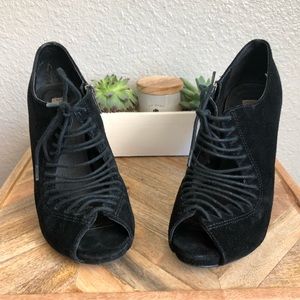 STEVE MADDEN Bootties